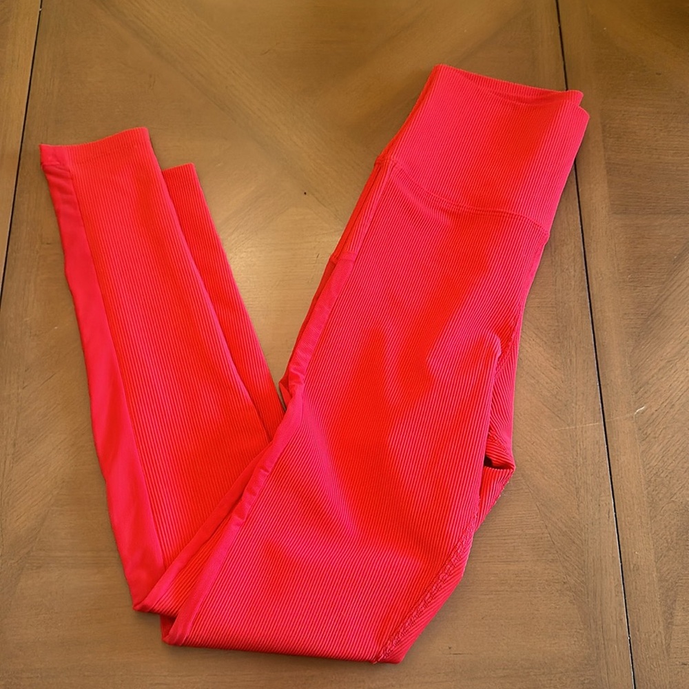 Beach Riot ribbed leggings
